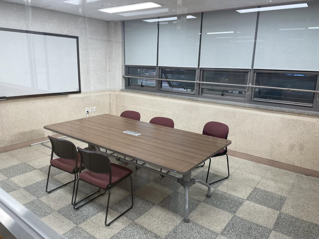 스터디 카페형 학생 소그룹 활동 공간